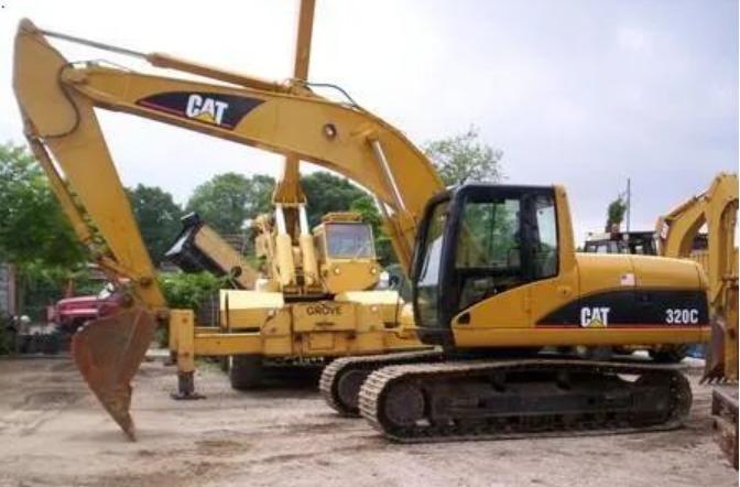 Perbedaan Mesin Direct Injection dan Mesin Electronic Injection pada Excavator